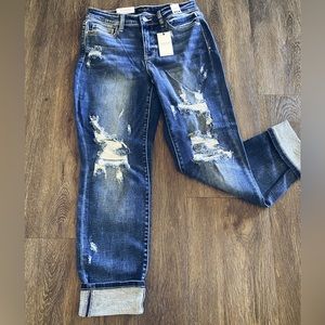 NWT Judy Blue Mid Rise Boyfriend Jeans